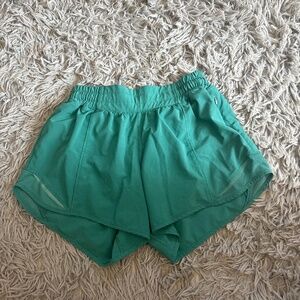 Lululemon Hotty hot shorts *RARE color*